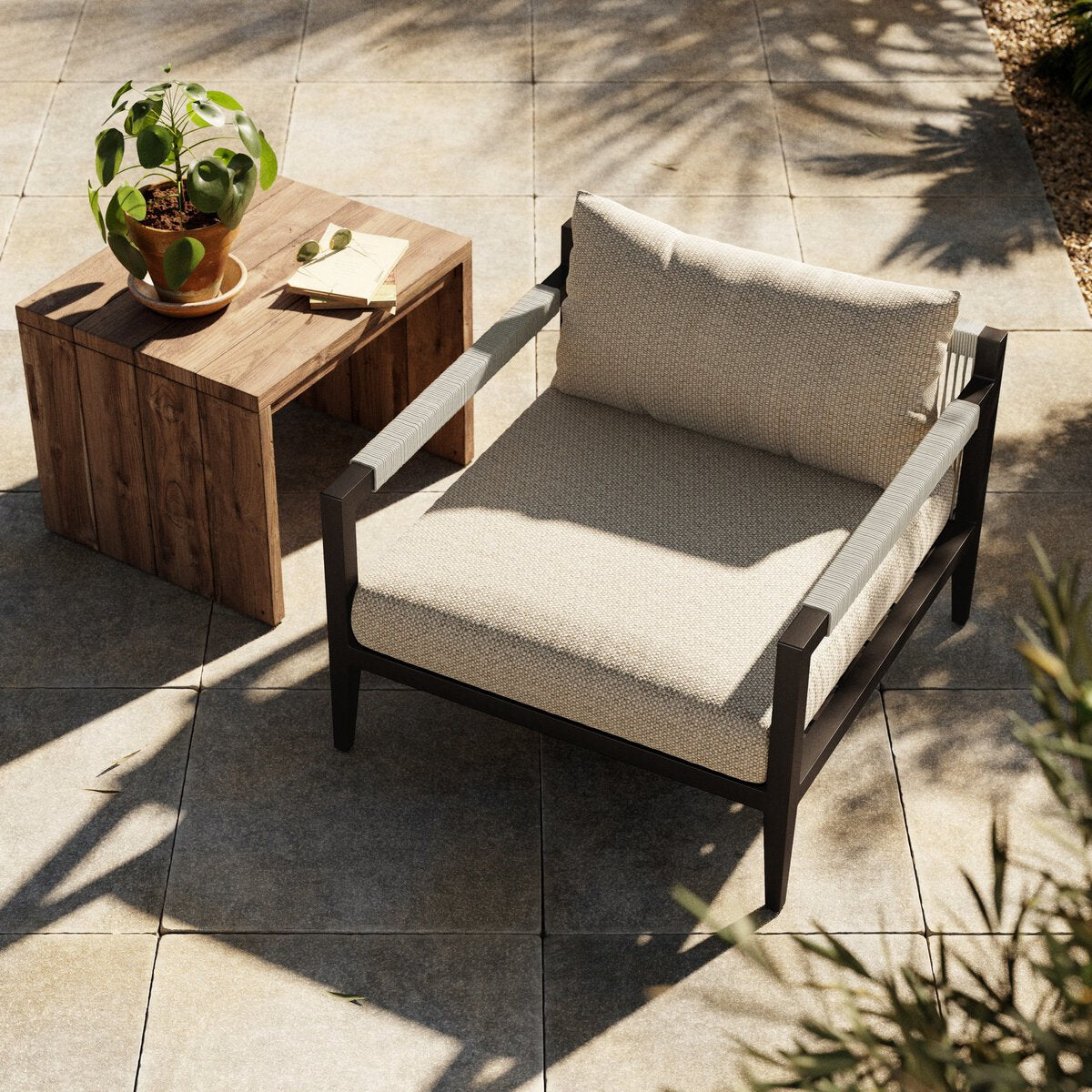 Sherwood Outdoor Chair, Bronze