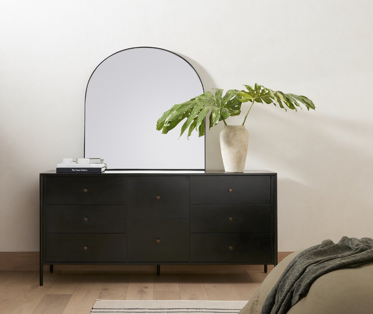 Soto 8 Drawer Dresser