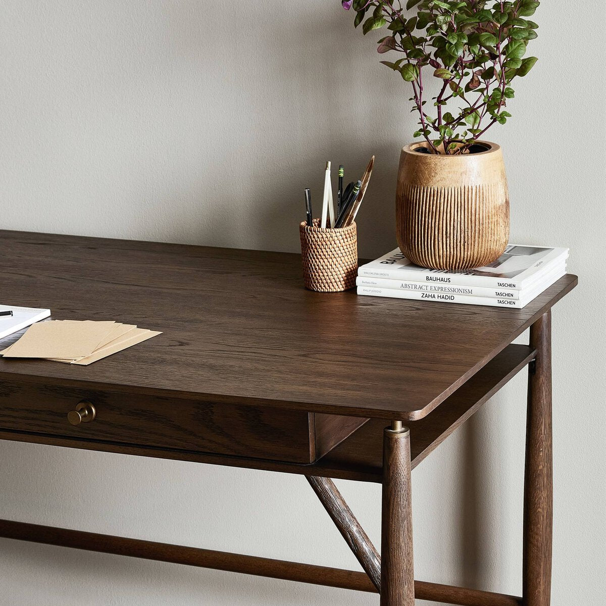 Markia Desk