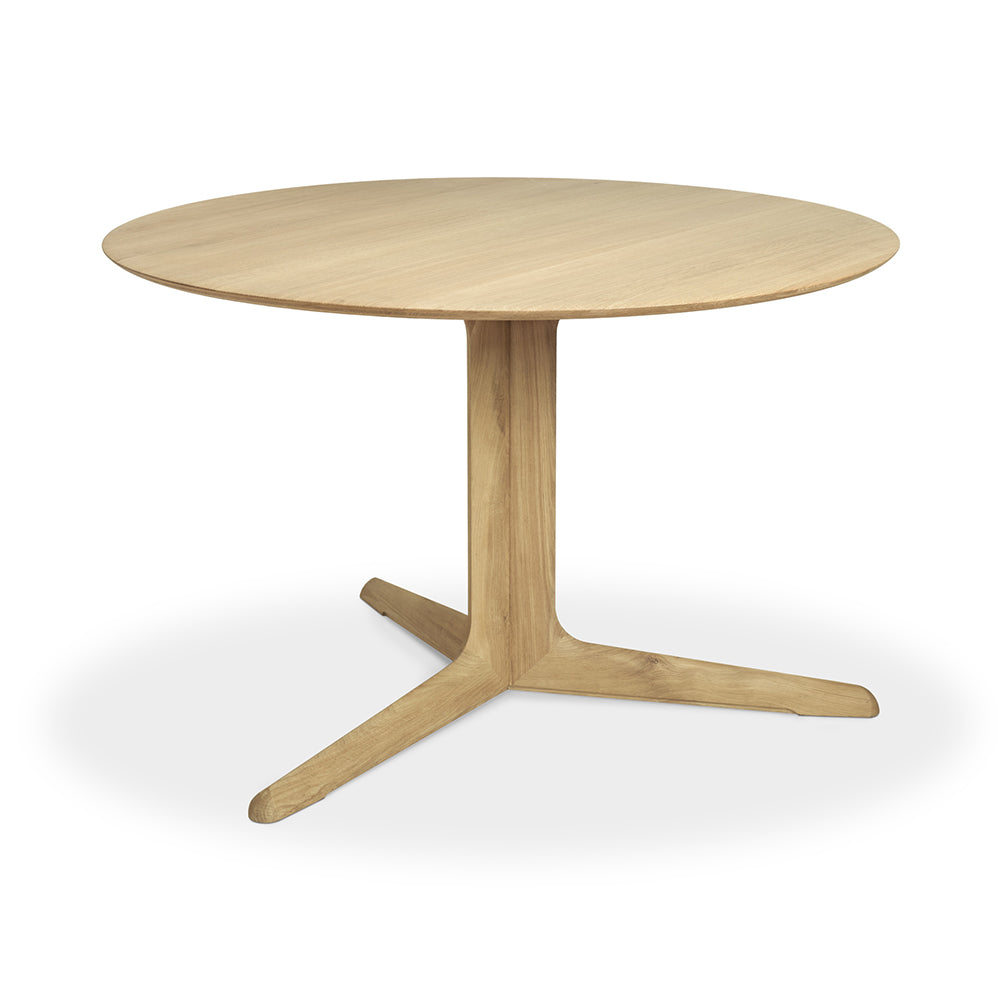 Corto Round Dining Table