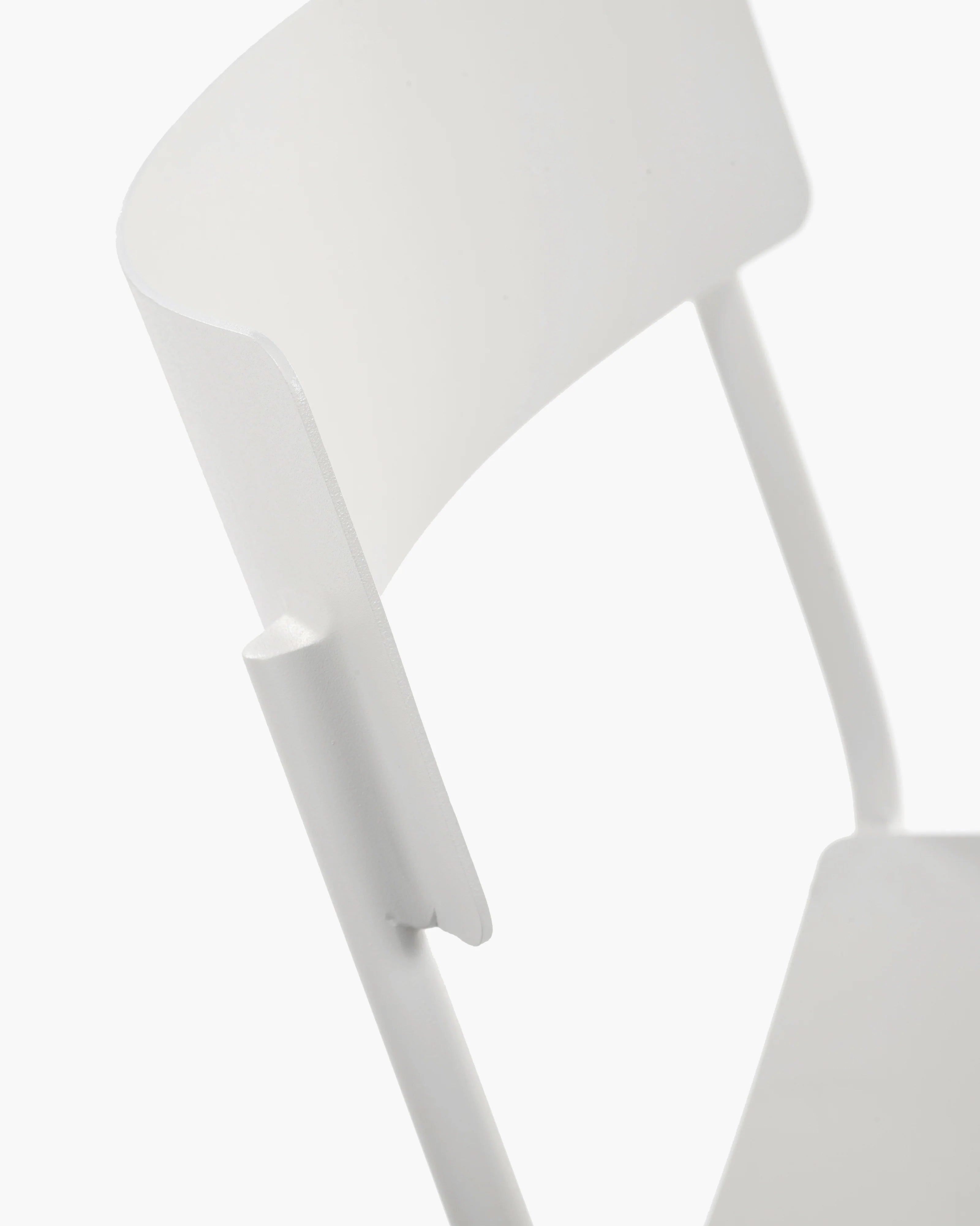 August Aluminum Chair Without Armrests