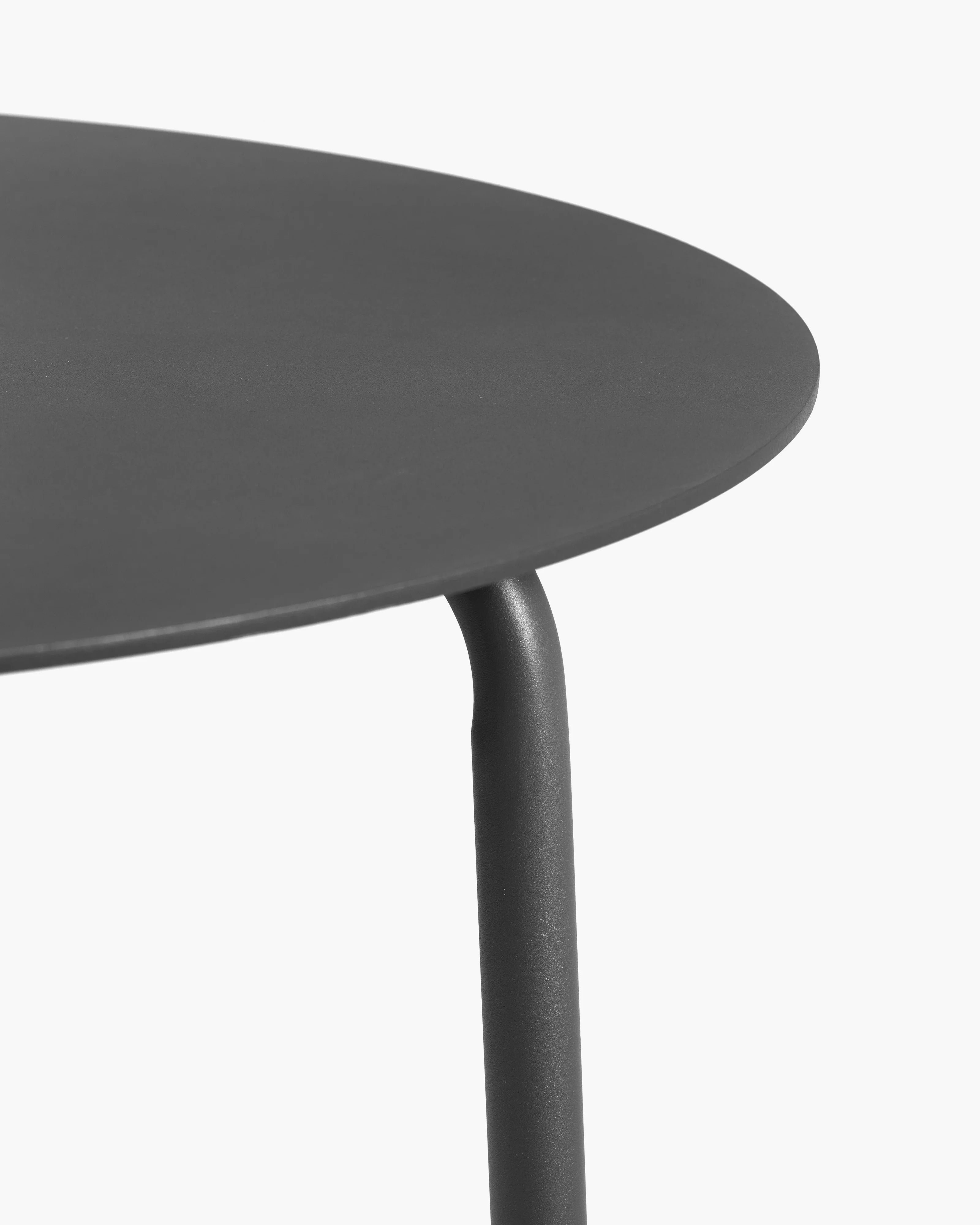 August Aluminum Round Dining Table