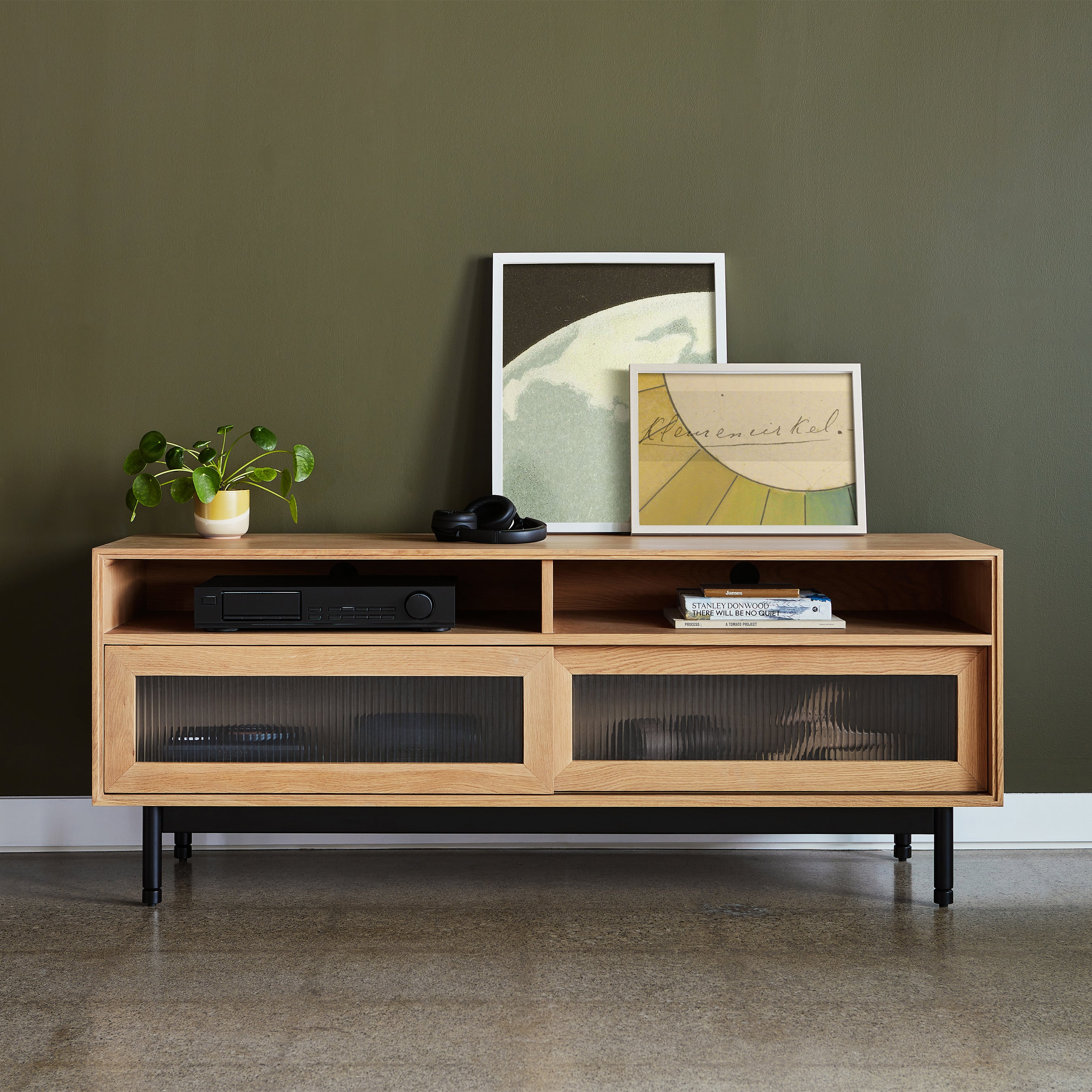 Munro Media Console