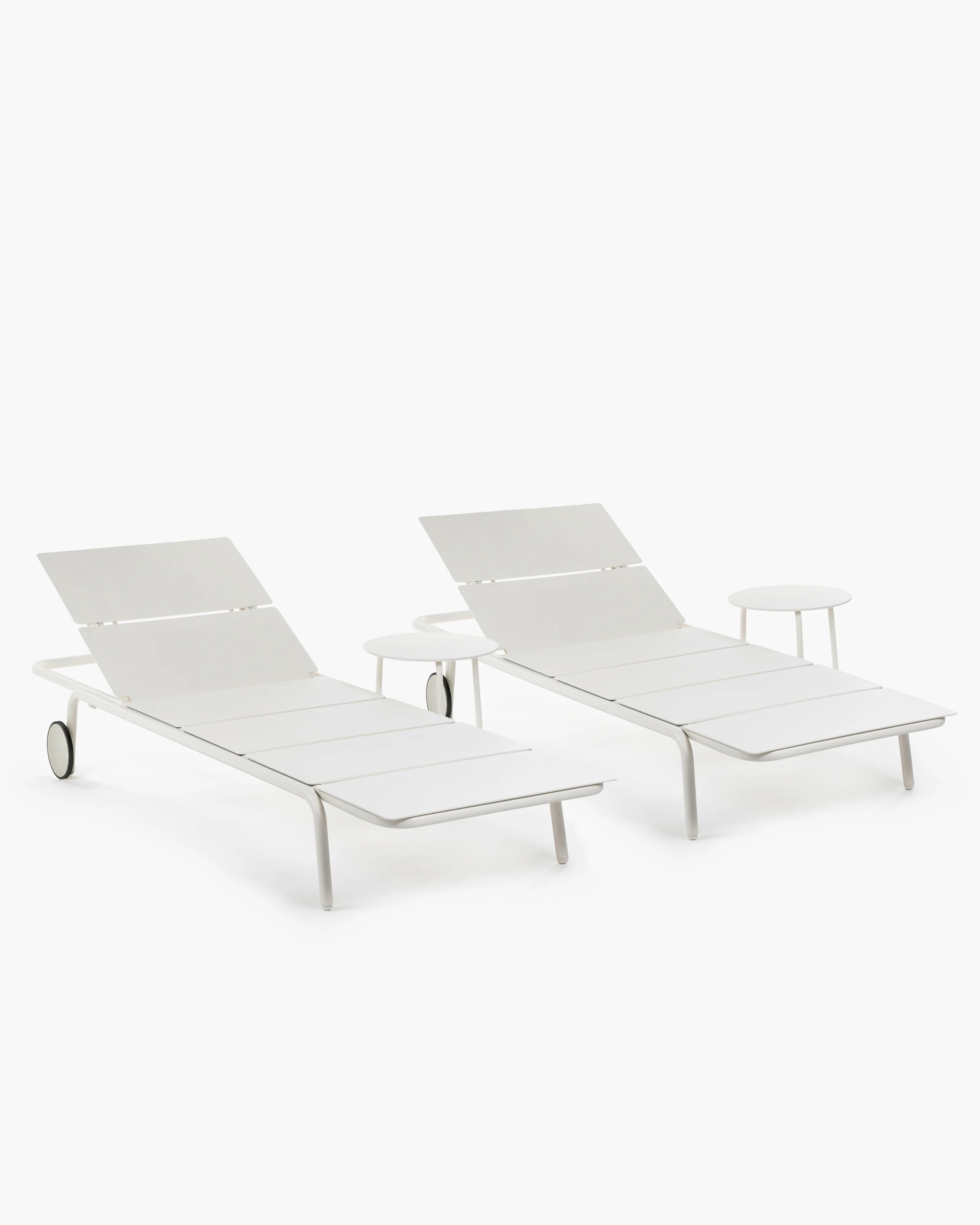 August Aluminum Sun Lounger