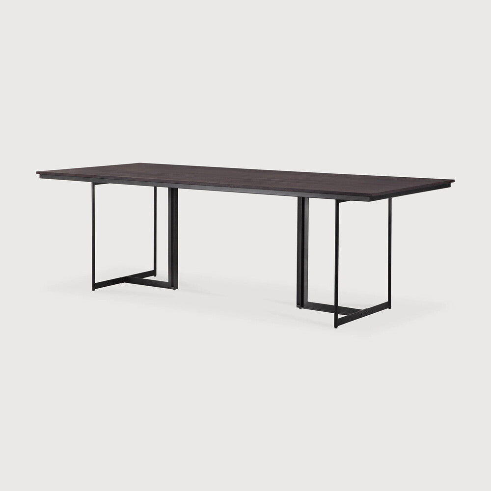 Tacet Dining Table