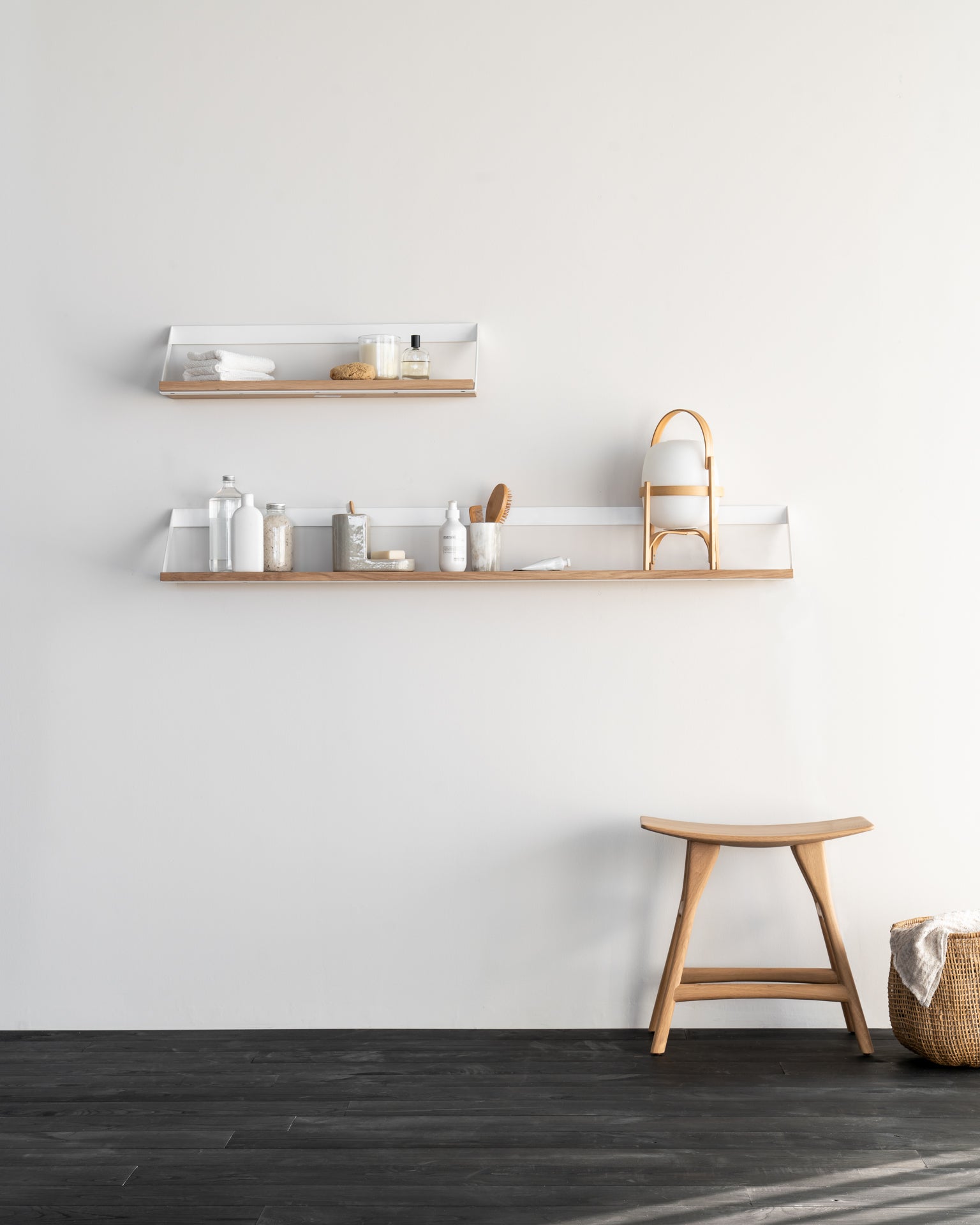 Oak Ribbon Shelf