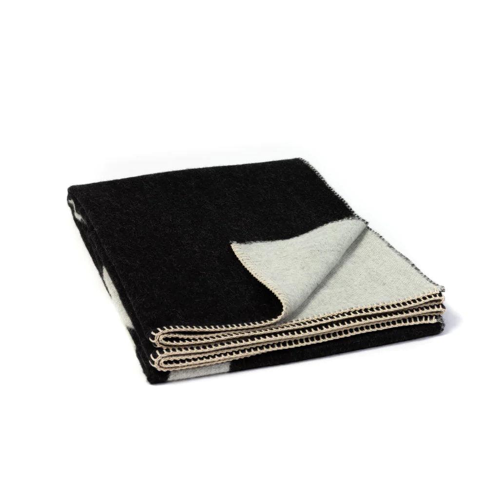 BLACKSAW TEXTILES - Icon Reversible Throw - Black/Ivory