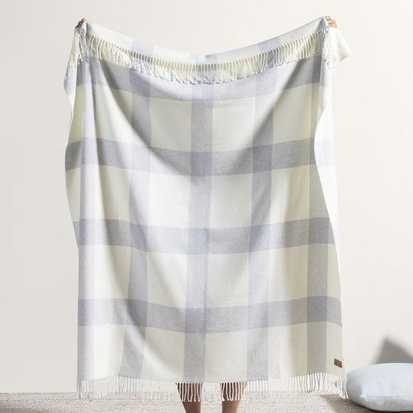 Lands Downunder TEXTILES - Wellington Plaid Throw - Silver